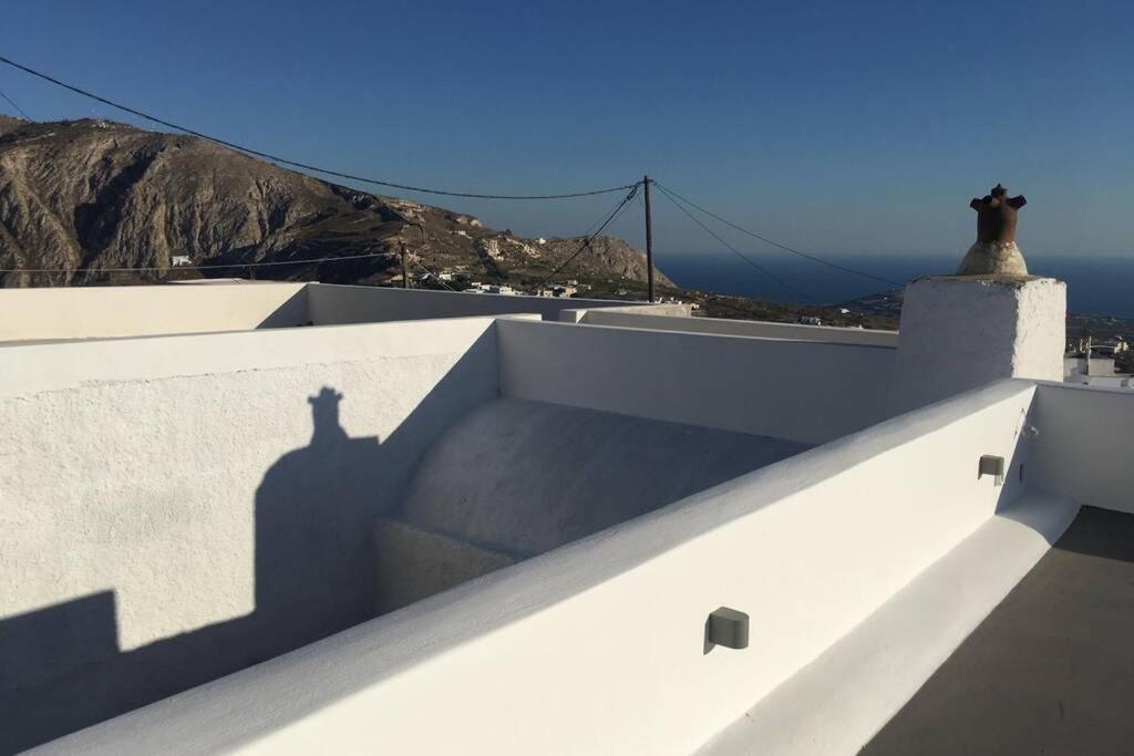 Santorini Folia Cave House With Jacuzzi Βίλα Πύργος Εξωτερικό φωτογραφία