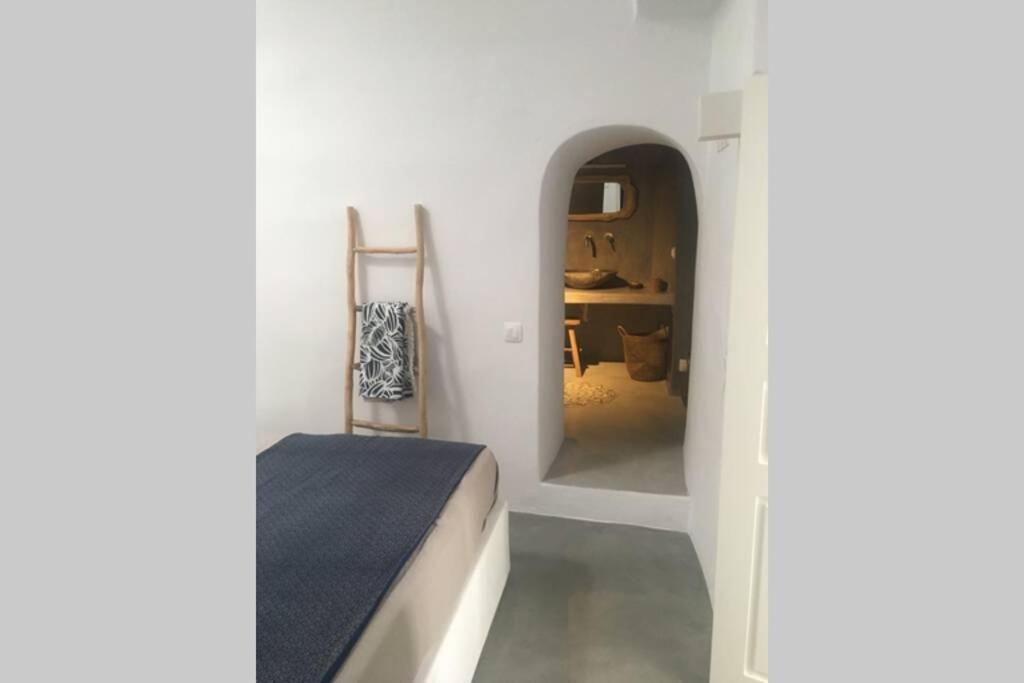Santorini Folia Cave House With Jacuzzi Βίλα Πύργος Εξωτερικό φωτογραφία