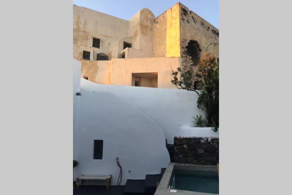 Santorini Folia Cave House With Jacuzzi Βίλα Πύργος Εξωτερικό φωτογραφία